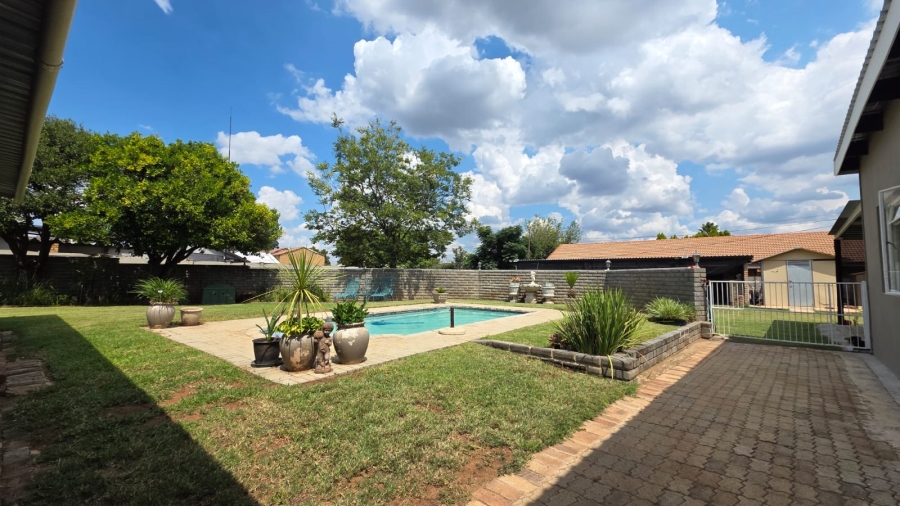 3 Bedroom Property for Sale in Wilkeville North West